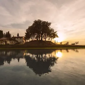 Borgo Le Colline Luxury In Tuscany Apartment